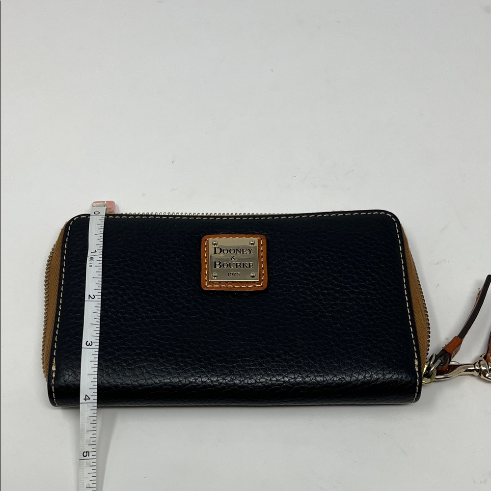 Dooney & Bourke Black and Tan Wallet - Picture 3 of 6
